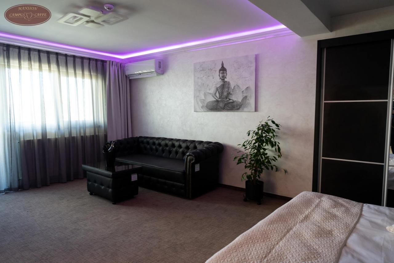 Campus Caffe Mansion Hotel Buzau Luaran gambar