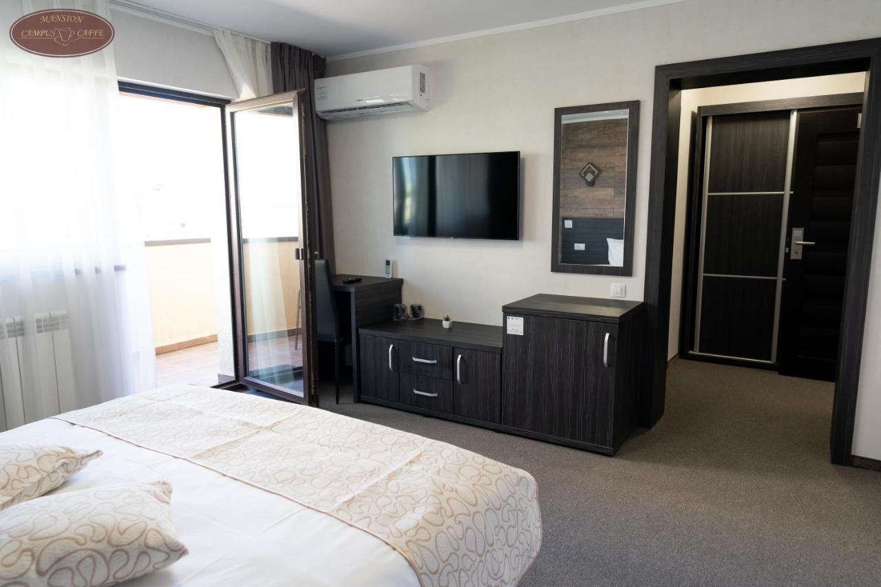 Campus Caffe Mansion Hotel Buzau Luaran gambar